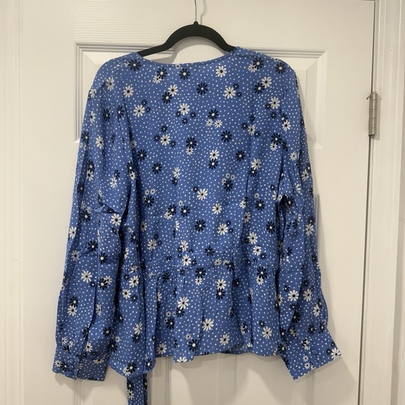 Talbots NWT XL Blue V-Neck Floral Dot Wrap Long Sleeve Blouse $89.50 Girly Flowy - Picture 6 of 7